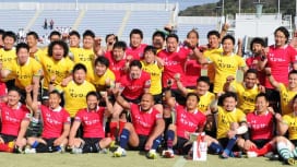 和歌山でトップリーグオールスター開催。試合後に参加者全員が笑顔で記念撮影（撮影：早浪章弘…
